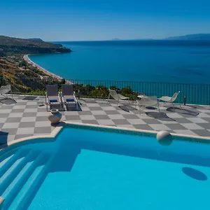 Garbis & Apartahotel